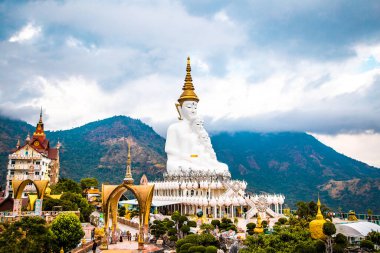 Wat Phrathat Pha Sorn Kaew, Tayland Phetchabun 'daki Beyaz Buda Tapınağı