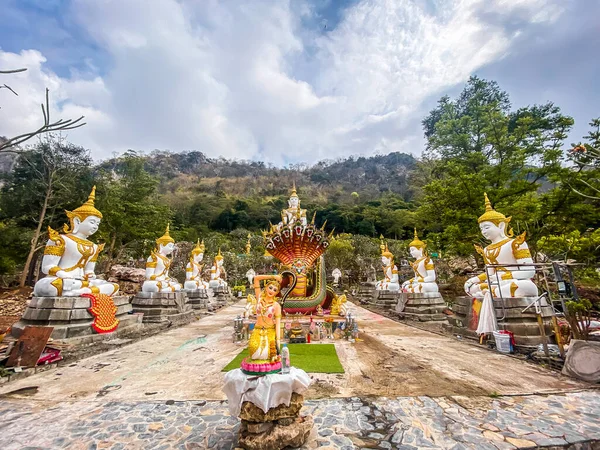 Templo de Wat Dhammayan en Phetchabun, Tailandia —  Fotos de Stock