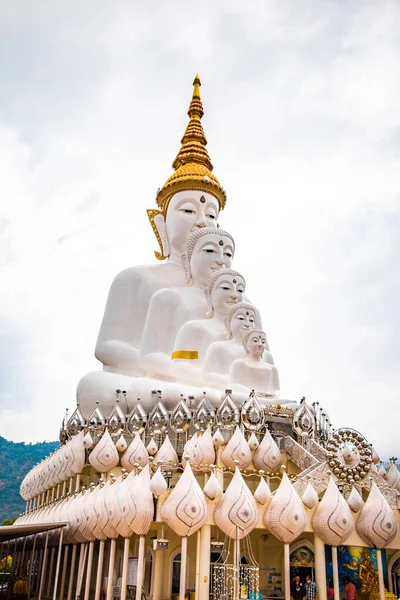 Wat Phrathat Pha Sorn Kaew, Tayland Phetchabun 'daki Beyaz Buda Tapınağı
