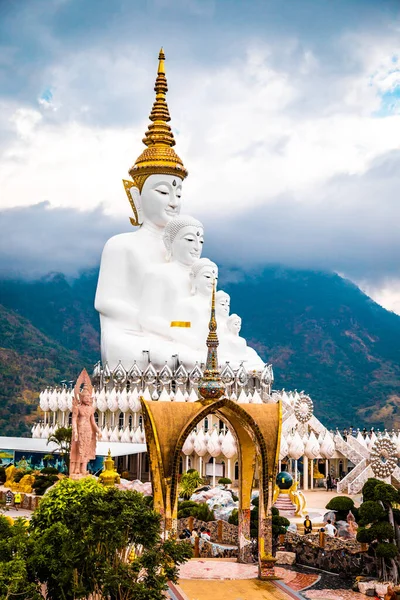 Wat Phrathat Pha Sorn Kaew, Tayland Phetchabun 'daki Beyaz Buda Tapınağı