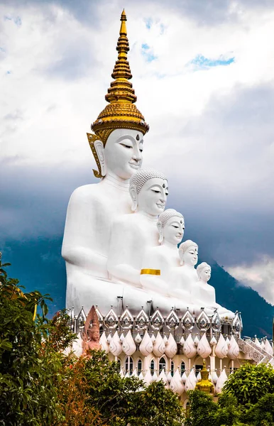 Wat Phrathat Pha Sorn Kaew, Tayland Phetchabun 'daki Beyaz Buda Tapınağı