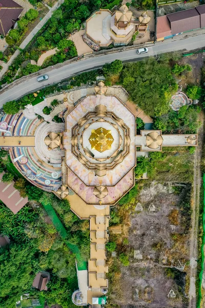 Wat Phrathat Pha Sorn Kaew 'in hava manzarası, Tayland Phetchabun' daki beyaz Buda tapınağı. — Stok fotoğraf