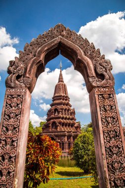 Wat Huai Kaeo veya Wat Huay Kaew pagoda tapınağı Lopburi, Tayland