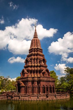Wat Huai Kaeo veya Wat Huay Kaew pagoda tapınağı Lopburi, Tayland