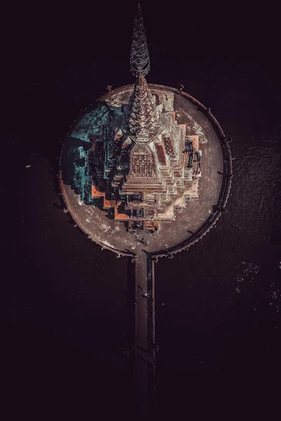 Veduta aerea del tempio pagoda Wat Huai Kaeo o Wat Huay Kaew a Lopburi, Thailandia — Foto Stock