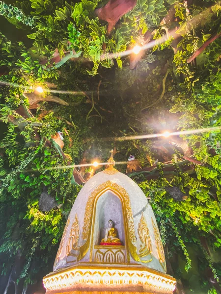Świątynia Wat Huai Kaeo lub Wat Huay Kaew w Lopburi, Tajlandia — Zdjęcie stockowe