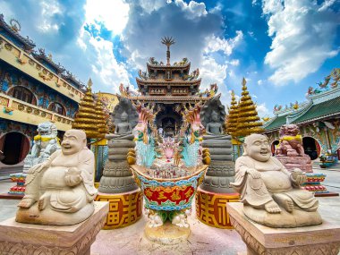 Chao Pho Nakharat Tapınağı ya da Chao Por Nakarat Chansen Çin tapınağı Nakhon Sawan, Tayland