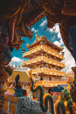 Chao Pho Nakharat Tapınağı ya da Chao Por Nakarat Chansen Çin tapınağı Nakhon Sawan, Tayland