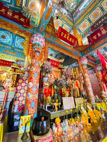 Chao Pho Nakharat Tapınağı ya da Chao Por Nakarat Chansen Çin tapınağı Nakhon Sawan, Tayland