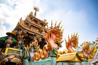 Chao Pho Nakharat Tapınağı ya da Chao Por Nakarat Chansen Çin tapınağı Nakhon Sawan, Tayland