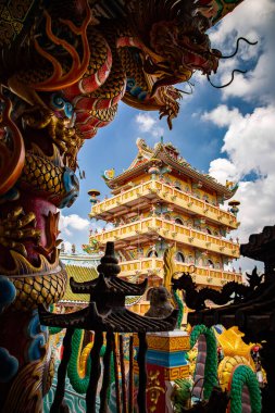 Chao Pho Nakharat Tapınağı ya da Chao Por Nakarat Chansen Çin tapınağı Nakhon Sawan, Tayland