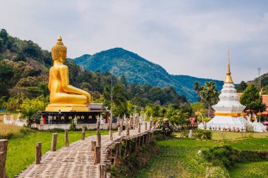 Phrae Tayland 'daki Wat Na Khuha Tapınağı
