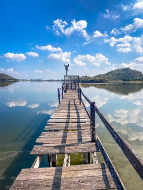 Sub Lek Reservoir, LopBuri, Tayland 'da göl