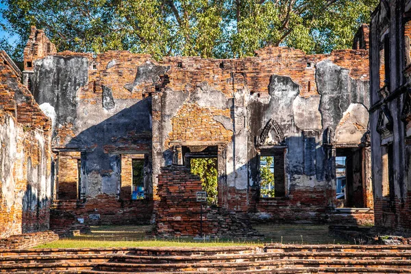 Ban Chao Wichayen ruin temple in lopburi, Thailand — Stock Photo, Image