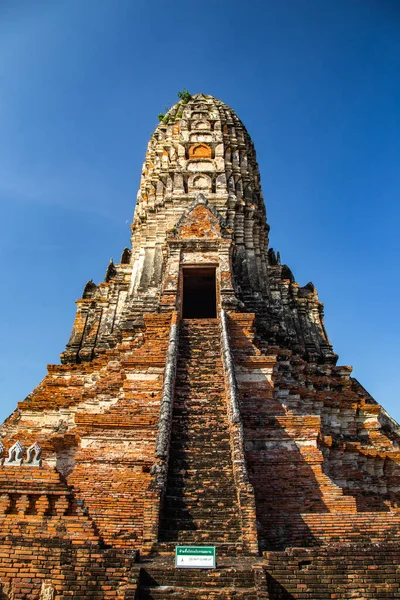 Wat Chaiwatthanaram Wat Chaiwatthanaram 是位于泰国Ayutthaya市历史公园的一座佛教寺庙 位于Chao Phraya河西岸 位于Ayutthaya岛之外 它是最有名的Ayutthayas之一 — 图库照片