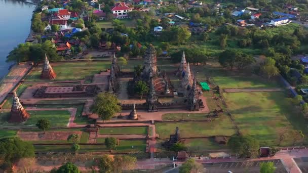 Wat Chaiwatthanaram Templo Budista Cidade Ayutthaya Historical Park Tailândia Margem — Vídeo de Stock