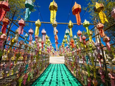 Wat Sutthawat Vipassana veya Wat Suttawas Vipassana veya Chao Khun Rak tapınağı, Ayutthaya, Tayland. Yüksek kalite fotoğraf