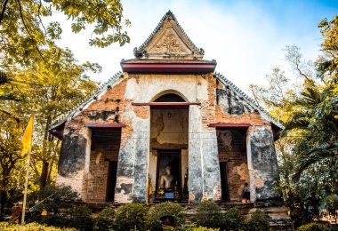 Ayutthaya, Tayland 'daki Wat Maenangpluem tapınağı. Yüksek kalite fotoğraf