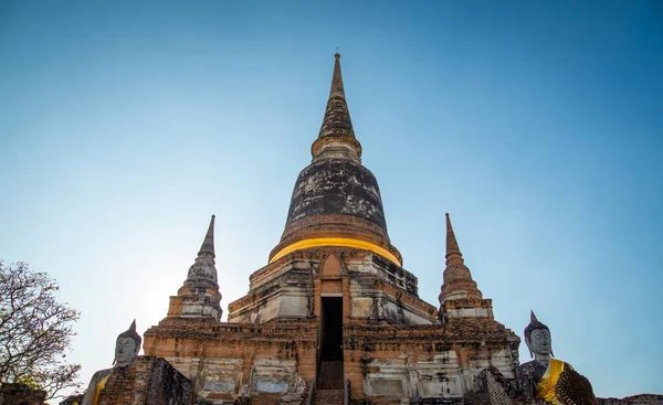 在泰国Ayutthaya的Wat Yai Chai Mongkhon寺庙被毁 高质量的照片 — 图库照片