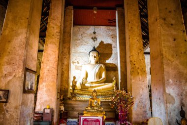 Ayutthaya, Tayland 'daki Wat Maenangpluem tapınağı. Yüksek kalite fotoğraf