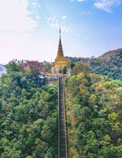 Wat Phra Phutthabat Tak Pha Templo Topo Montanha Lamphun Tailândia — Fotografia de Stock