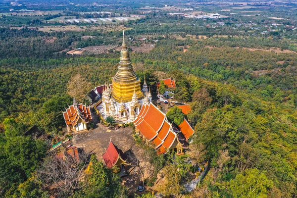 Wat Phra Phutthabat Tak Pha Templo Topo Montanha Lamphun Tailândia — Fotografia de Stock