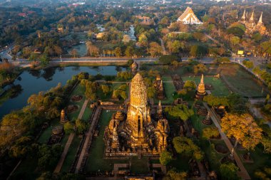 Phra Nakhon Si Ayutthaya 'daki Wat Phra Si Santhe tapınağının havadan görünüşü, Tayland, Güney Doğu Asya