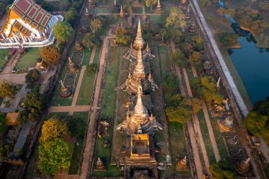 Phra Nakhon Si Ayutthaya 'daki Wat Phra Si Santhe tapınağının havadan görünüşü, Tayland, Güney Doğu Asya