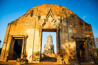Wat Ratchaburana, Ayutthaya, Tayland 'da yer alan bir Budist tapınağıdır. Tapınaklar şehrin en iyi tapınaklarından biridir. Ayutthaya, Wat 'ın ada bölümünde yer almaktadır.