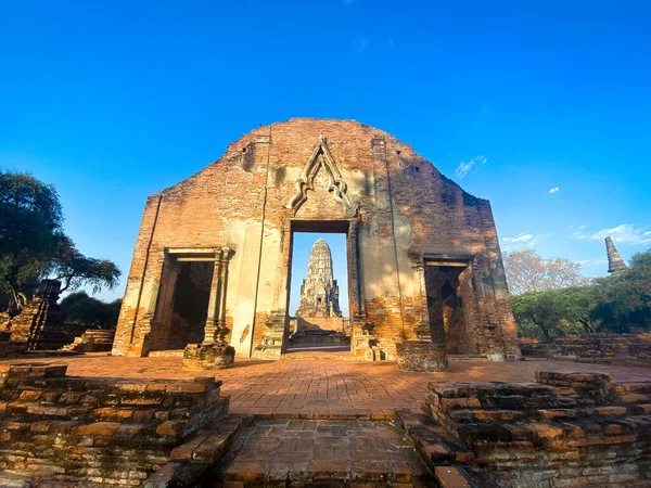 Wat Ratchaburana Templo Budista Parque Histórico Ayutthaya Ayutthaya Tailândia Templos — Fotografia de Stock