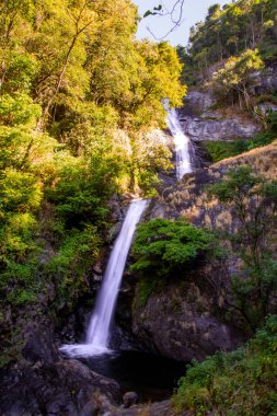 Doi Inthanon Ulusal Parkı 'nda Mae Pan şelalesi, Chiang Mai, Tayland. Yüksek kalite fotoğraf