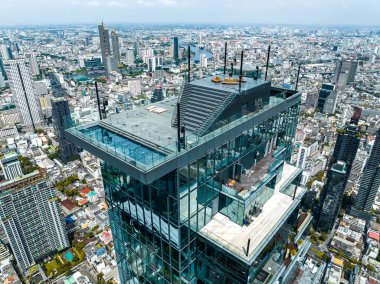 King Power Mahanakhon (eski adıyla MahaNakhon) Tayland 'ın başkenti Bangkok' taki Silom Sathorn 'da yer alan bir gökdelendir.