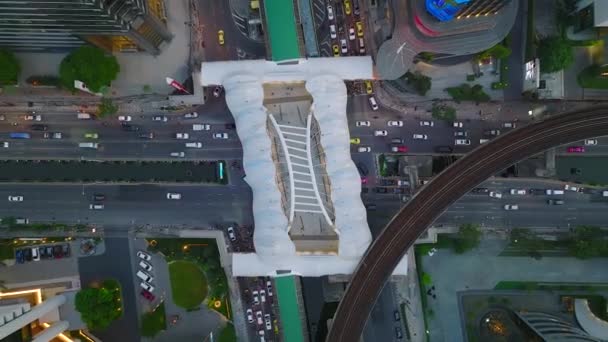 Pont Piéton Skywalk Chong Nonsi Sathorn Quartier Des Affaires Bangkok — Video