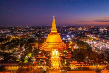 Phra Pathommachedi veya Phra Pathom Chedi, Tayland 'da bulunan bir budaladır. Stupa Wat Phra Pathommachedi Ratcha Wora Maha Wihan 'da, Nakhon Pathom, Nakhon Pathom' un merkezinde bir tapınak.