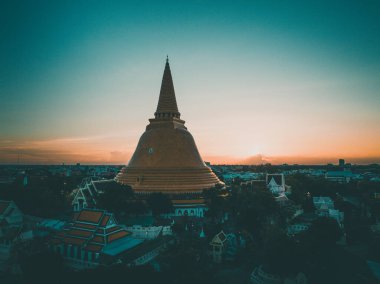 Phra Pathommachedi veya Phra Pathom Chedi, Tayland 'da bulunan bir budaladır. Stupa Wat Phra Pathommachedi Ratcha Wora Maha Wihan 'da, Nakhon Pathom, Nakhon Pathom' un merkezinde bir tapınak.