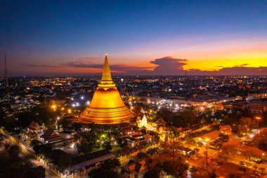 Phra Pathommachedi veya Phra Pathom Chedi, Tayland 'da bulunan bir budaladır. Stupa Wat Phra Pathommachedi Ratcha Wora Maha Wihan 'da, Nakhon Pathom, Nakhon Pathom' un merkezinde bir tapınak.