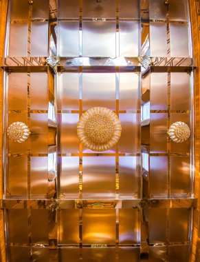 Ratchaburi, Tayland 'daki Wat Pho Rattanaram veya Wat Poe Khu gümüş tapınağı. Yüksek kalite fotoğraf