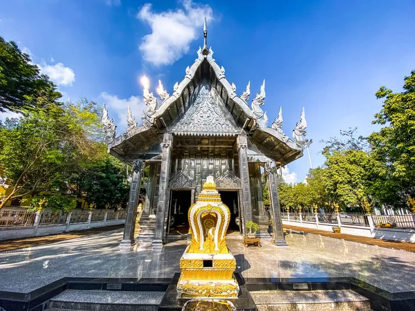 Wat Pho Rattanaram Lub Wat Poe Khu Srebrnej Świątyni Ratchaburi — Zdjęcie stockowe