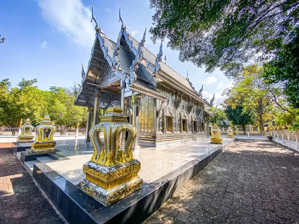Wat Pho Rattanaram Lub Wat Poe Khu Srebrnej Świątyni Ratchaburi — Zdjęcie stockowe