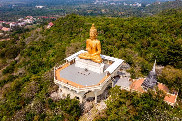 Estátua Buda Thip Nimit Sobre Cidade Phetchaburi Tailândia Foto Alta — Fotografia de Stock