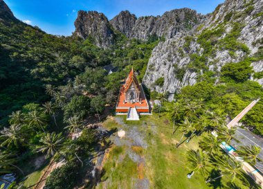 Wat Khao Daeng, Tayland 'da Khiri Han' da.