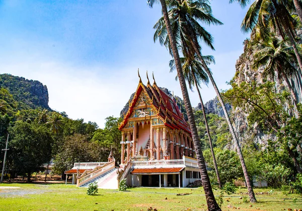 Wat Khao Daeng Στο Prachuap Khiri Khan Ταϊλάνδη — Φωτογραφία Αρχείου