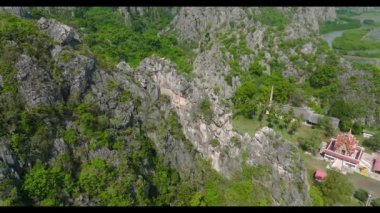 Wat Khao Daeng, Tayland 'da Khiri Han' da.
