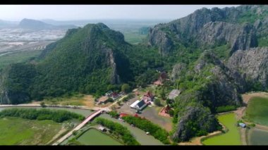 Wat Khao Daeng, Tayland 'da Khiri Han' da.