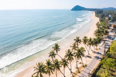 Koşan Boğa Sahili veya Chumphon, Tayland 'da Şapka Thung Wua Laen, Güney Doğu Asya