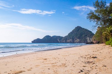 Thung Sang plajı ya da Ao Thung Sang Chumphon, Tayland 'da. Yüksek kalite fotoğraf