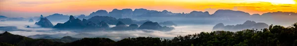 Rýžové Terasy Poblíž Doi Tapang Chumphonu Thajsko — Stock fotografie