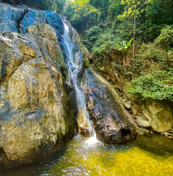 Cascada Punyaban Ranong Tailandia Foto Alta Calidad — Foto de Stock
