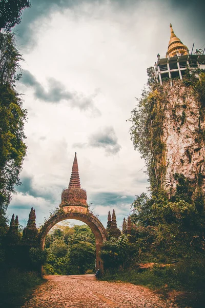 Thamma Park Ban Khao Nai Temple Complex Surat Thani Thailand — Foto de Stock