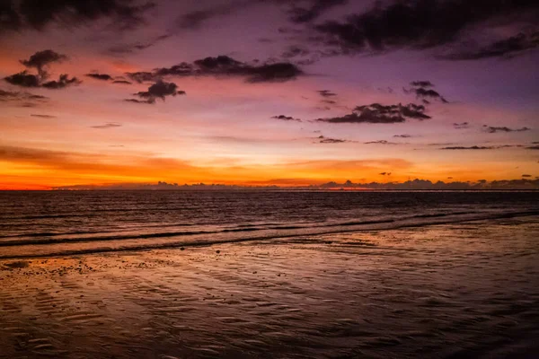 Pôr Sol Praia Khao Lak Tailândia Sudeste Ásia — Fotografia de Stock